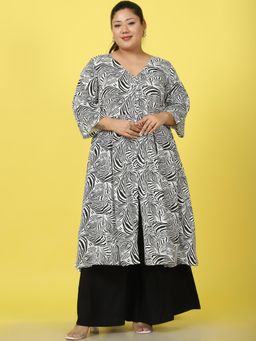 theRebelinme - Plus Size Womens Black & White Zebra Printed A-Line Shrug