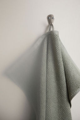 H&M - Green Cotton Terry Hand Towel