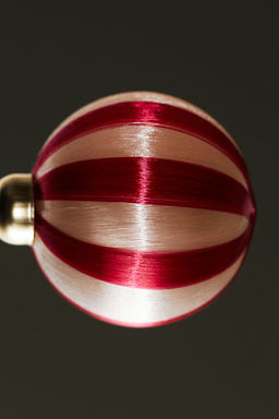 H&M - 6-Pack Small Christmas Baubles
