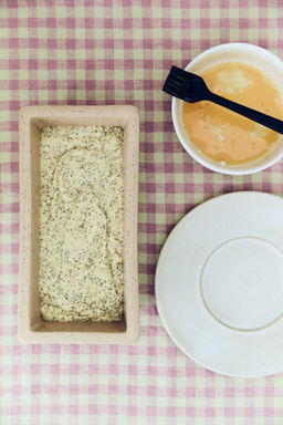 H&M - Beige Reactive-Glaze Oven Dish