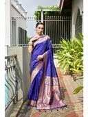 Navy Blue color option, Currently selected