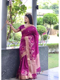 NIKATT - Pure Linen Silk Pink Saree With Unstitched Blouse