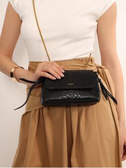 Kazo - The Nelly Sling Bag Black