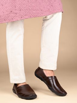 Louis Stitch - Men Brown Mojaris