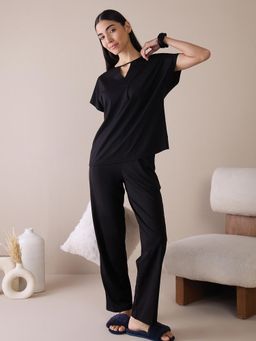 Sweet Dreams - Women Solid Top and Pyjama
