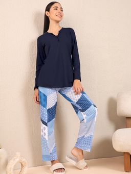 Sweet Dreams - Women Printed T-Shirt and Pyjama