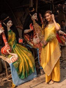 PINK CITY BY SARIKA - Yellow Gota Embroidered Kurta With Pant (Set of 2)