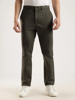 Calvin Klein - Men Olive Slim Fit Solid Mid Rise Trouser