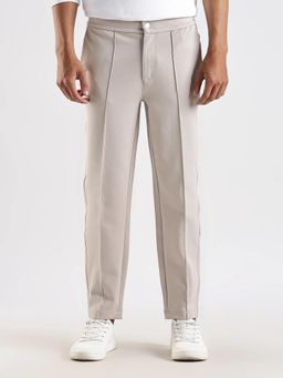 Calvin Klein - Men Beige Slim Fit Solid Mid Rise Trouser