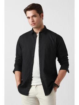 Peter England - Men Black Slim Fit Solid Shirt