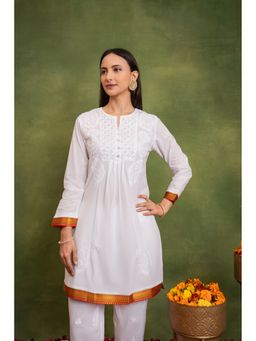 HOUSE OF KARI - White Cotton Chikankari Short Kurta