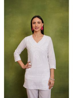 HOUSE OF KARI - White Women Cotton Chikankari Kurta