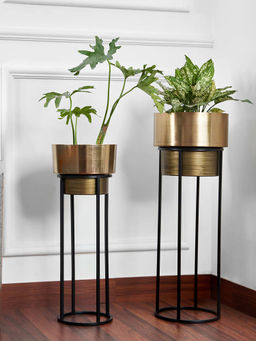 DecorTwist - 2 Planter Flower Pot Holder Gold