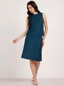 AOBA - Women Dark Green Solid Sleeveless Co-ord (Set of 2)