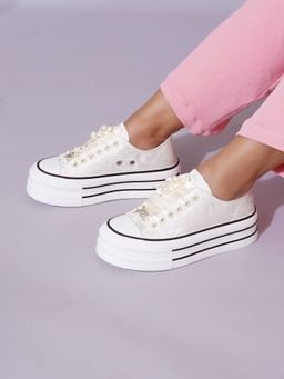 The White Pole - Women's White Casual Sneakers
