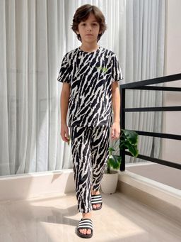 Lil Tomatoes - Boys Cotton Knit Half Sleeve Animal Print Multi-Color Night Suit