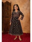 Black color option, Sold out