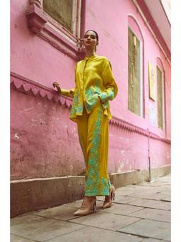 dash and dot - Yellow Placement Embroided Pant