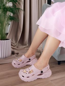 Carlton London - Womens Playful Character Comfortable Clogs - Peach