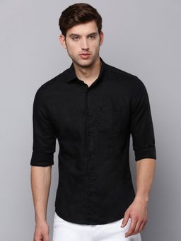 SHOWOFFFF - Mens Spread Collar Black Solid Shirt
