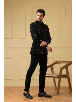 HILO DESIGN - Encendido Black Embroidered Blazer and Trousers