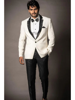 HILO DESIGN - Plutoco White Embroidered Blazer and Trousers