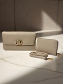 Beige color option, Currently selected