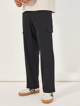 Styli - Men Black Solid Relaxed Fit Welt Flap Trouser