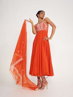 Asaga - Vida Embroidered Anarkali Kurta and Pant with Organza Dupatta (Set of 3)