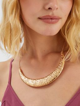 Accessorize London - Gold Textured Crescent Collar Necklace