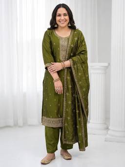 Extra love by Libas - Green Embroidered Straight Kurta And Trouser With Dupatta