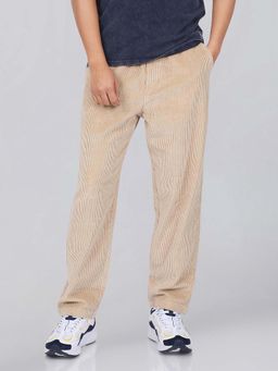 Wrangler - Men Beige Mid Rise Relaxed Fit Trouser