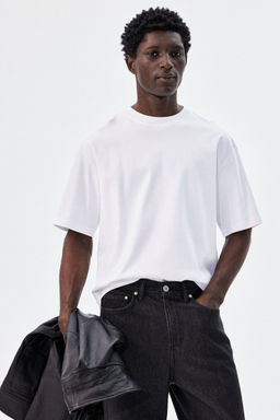 H&M - Men White Loose Fit Boxy-Style T-Shirt