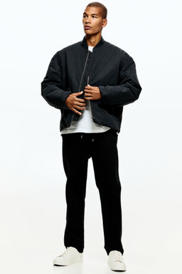 H&M - Men Black Regular Fit Tailored Joggers