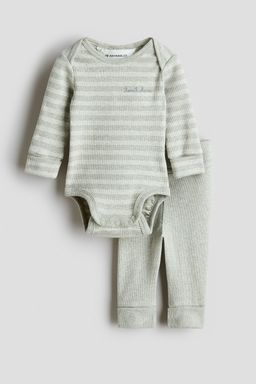 H&M - Boys 2-Piece Room-To-Grow Set