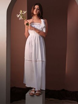 KAKOI - White Nyra Dress