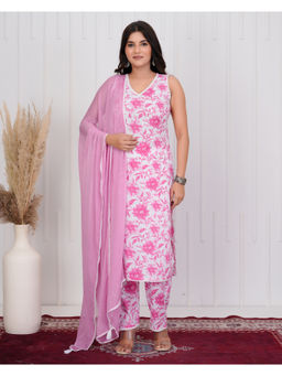 Aruma - Pink Sleeveless Kurta with Pant and Dupatta (Set of 3)