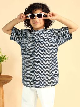 Bugandbees - Navy Blue Zig-Zag Cotton Casual Boy Shirt