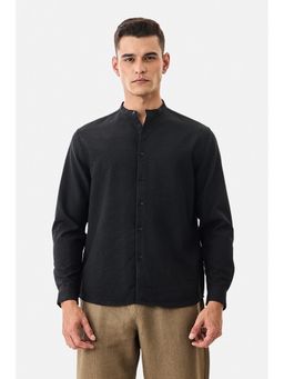 Snitch - Black Solid Full Sleeves Regular Casual Shirt for Men