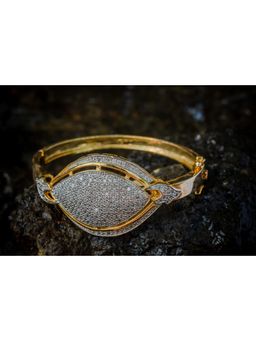 VIVINIA By Vidhi Mehra - Gold Plated White Womens Kada