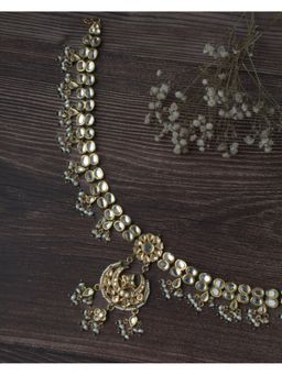 VIVINIA By Vidhi Mehra - Gold Plated Womens Kundan And Polki Mathapatti