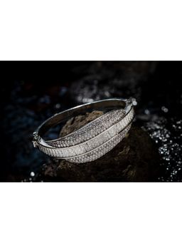 VIVINIA By Vidhi Mehra - Silver Plated Womens Kada