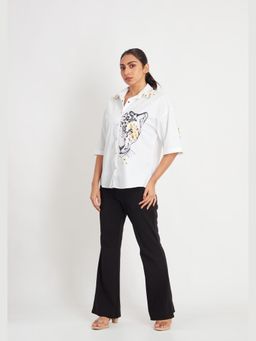 Richaa Goenka - White Comfort Fit Cotton Foil Printed Shirt