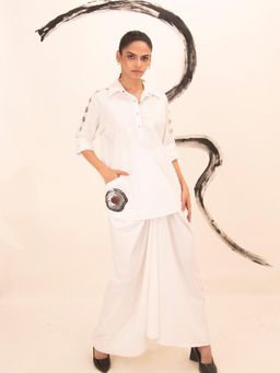 Richaa Goenka - White Cotton Embroidered Shirt