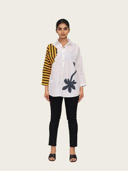 Richaa Goenka - White And Stripe Combo Cotton Embroidered Shirt
