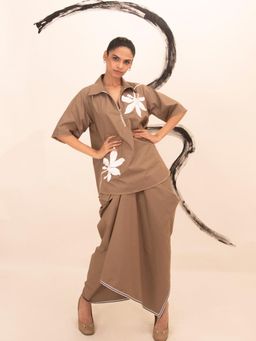 Richaa Goenka - Brown Cotton Embroidered Top