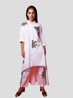 Richaa Goenka - White Cotton High Low Embroidered Tunic