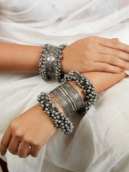 Teejh - Neharika Stacked Bracelet (Set Of 4)