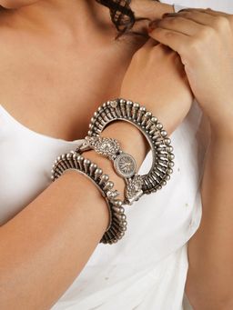 Teejh - Sanika Stacked Bracelet (Set Of 3)