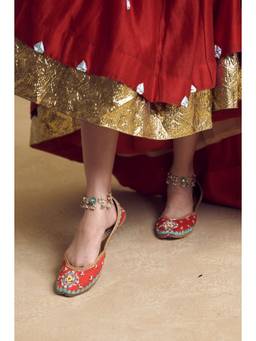 Shilpsutra - Rangrez Red Juttie